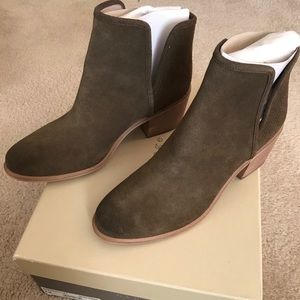 Hinge HGBarris-Lea booties
